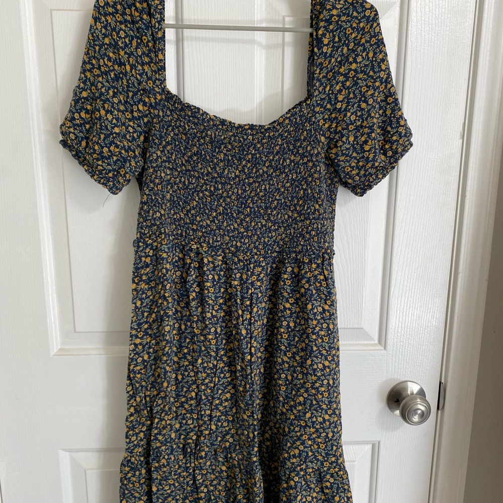 Time and Tru Navy Floral Dress